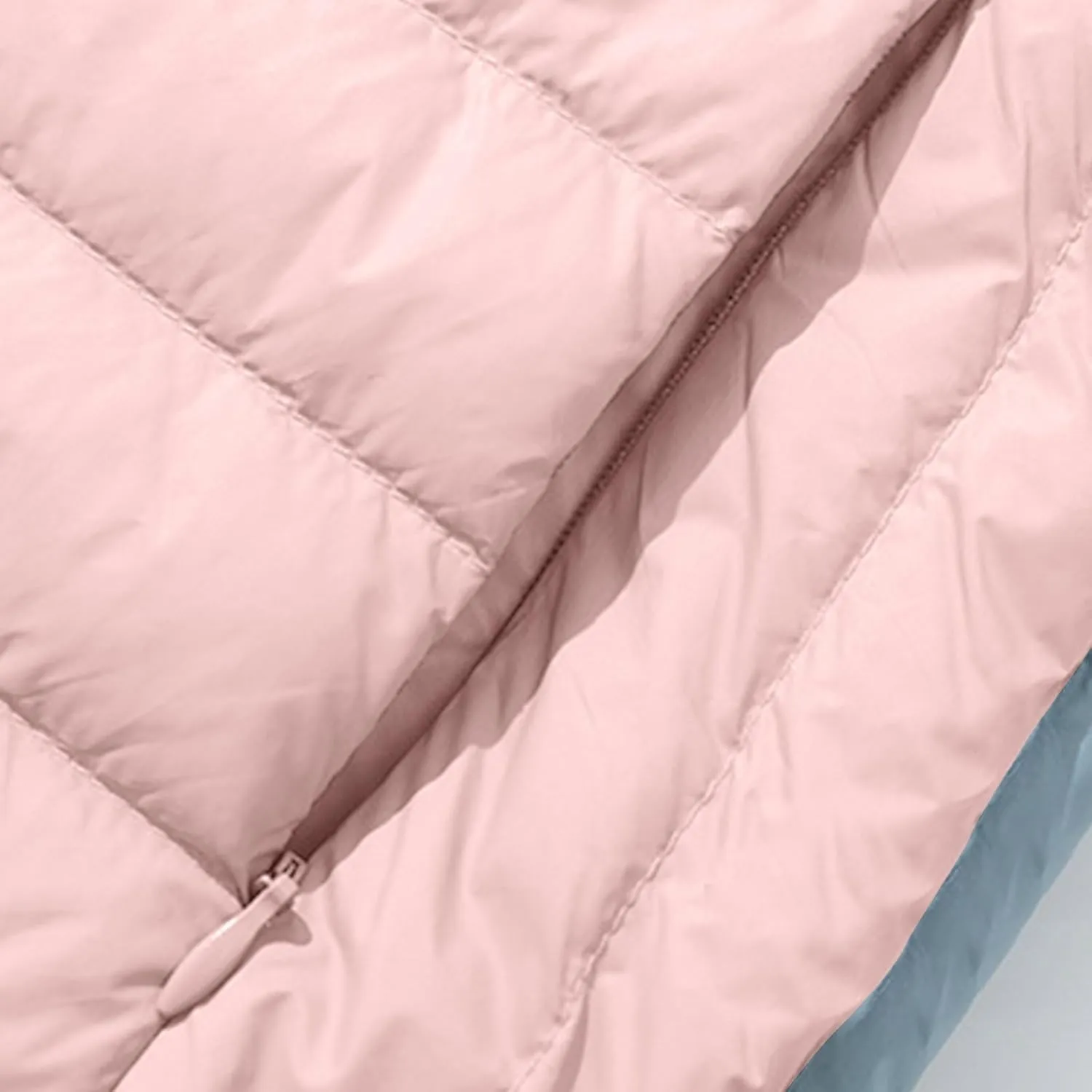 Women's Warm Winter Coats Insulated Lightweight Cropped Puffer Coats Packable Solid Hooded Zipper Down Jackets